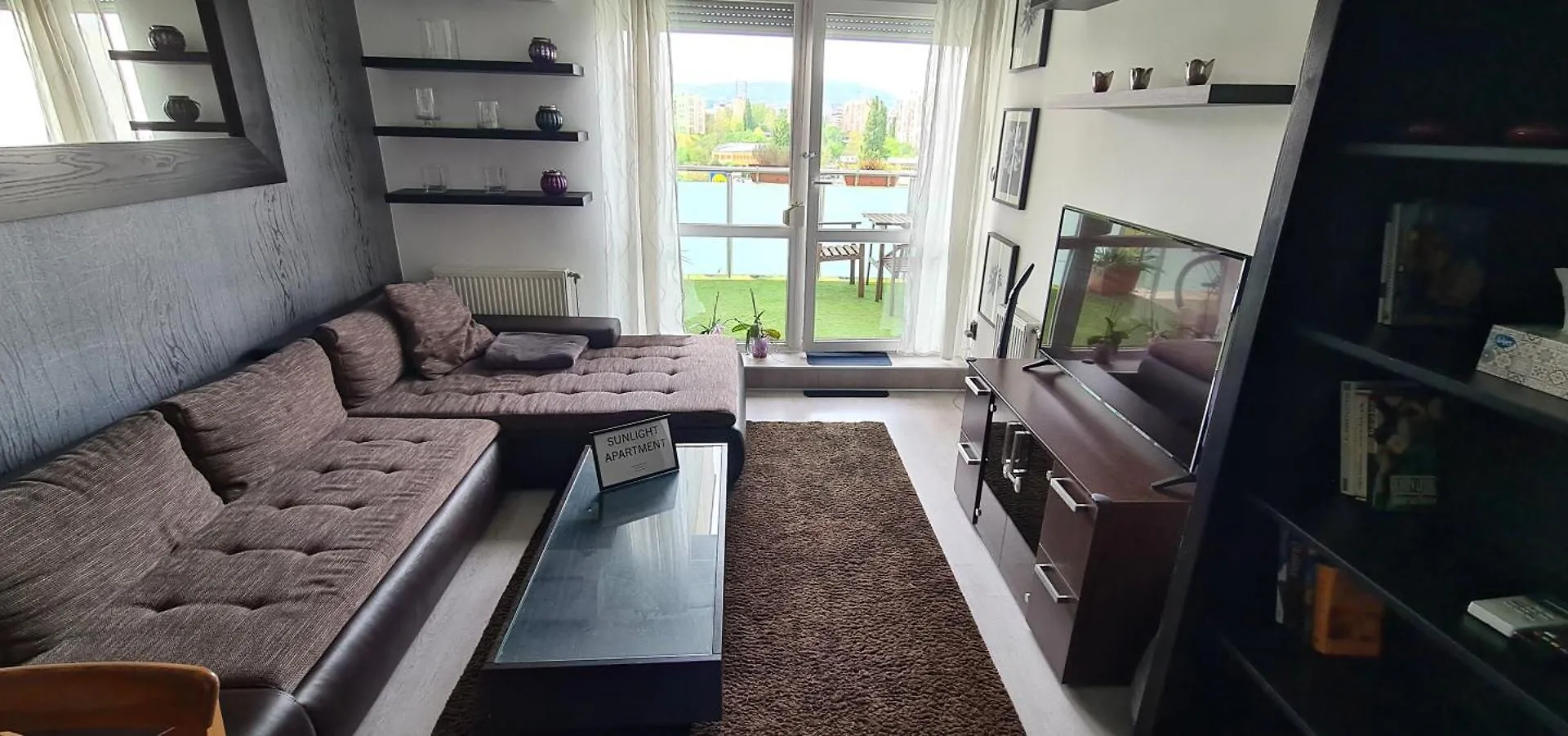 Sunlight Apartment Free Parking location